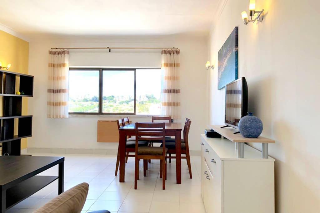 Sea View And Old Town L Close Center And Apartment Albufeira