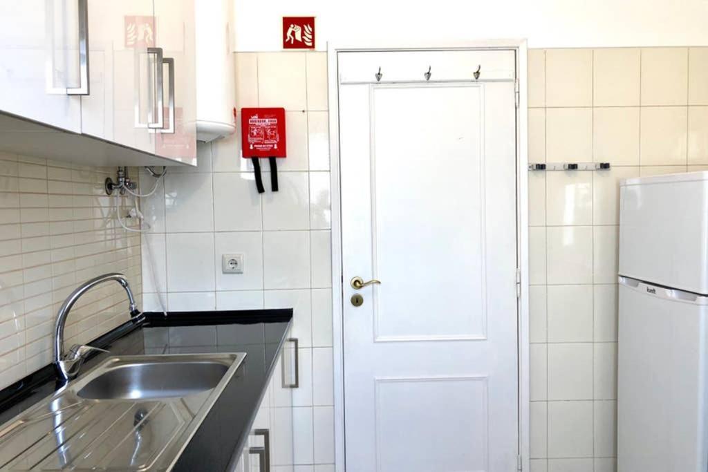 Sea View And Old Town L Close Center And Apartment Albufeira
